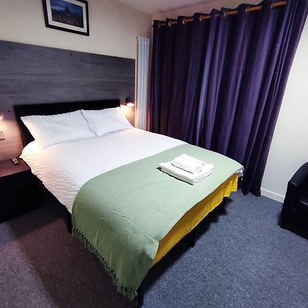 Osney Hazel Studio - Self Contained Studio Flat Оксфорд Екстер'єр фото